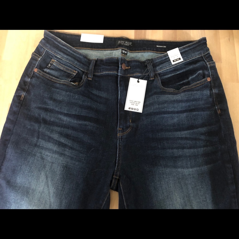Judy Blue plus 18w skinny fit jeans dark wash NWT